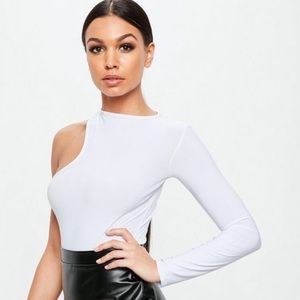 MISSGUIDED white single sleeve bodysuit
